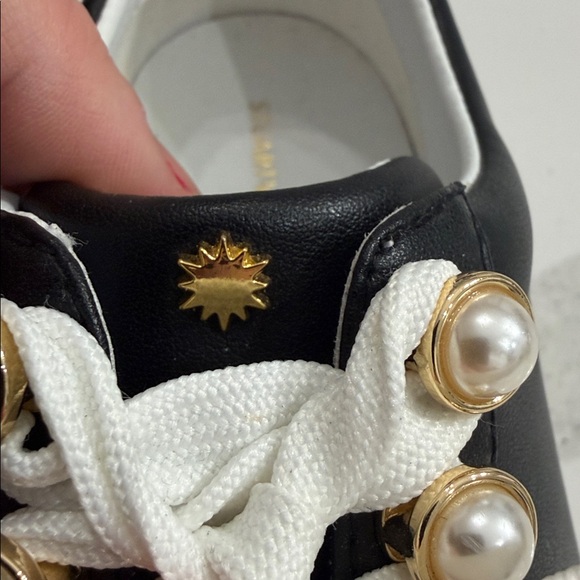 Stuart Weitzman Excelsa Faux Pearl-Embellished Leather Sneakers. - Picture 11 of 11